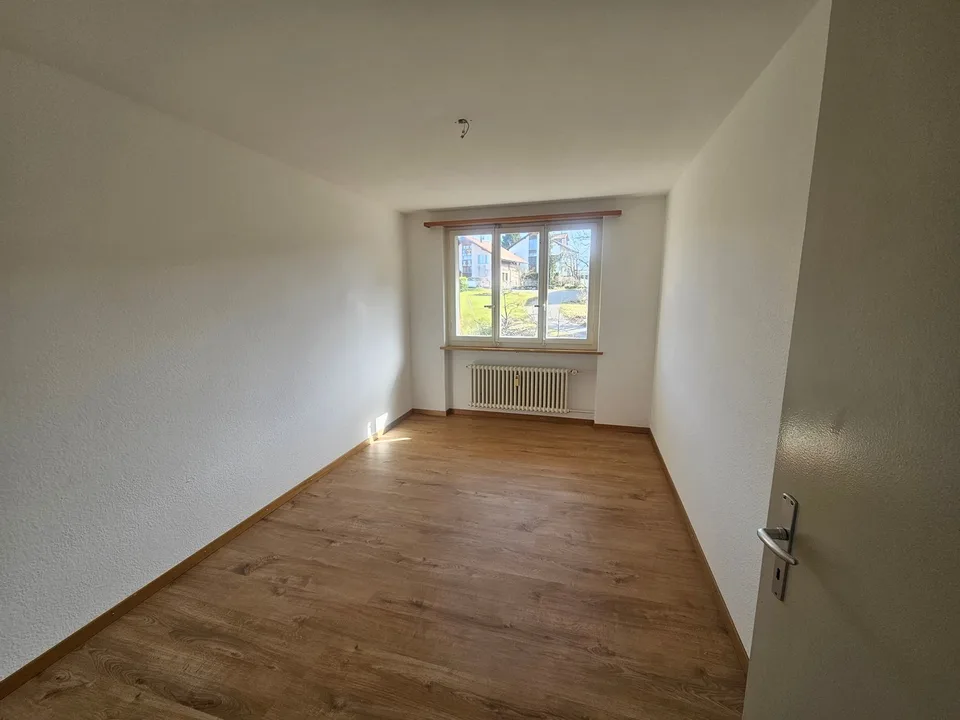 Helle 4.5-Zimmer-Wohnung mit Balkon in Schwarzenburg mieten