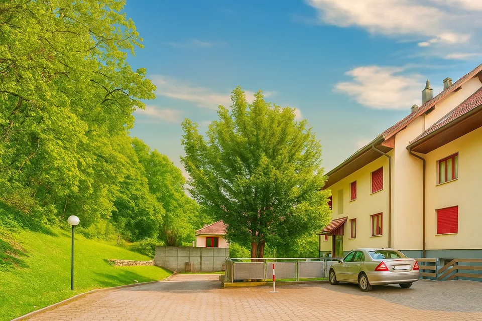 Appartamento di lusso 3.5 locali esclusivo – appena ristrutturato & pronto per essere occupato!