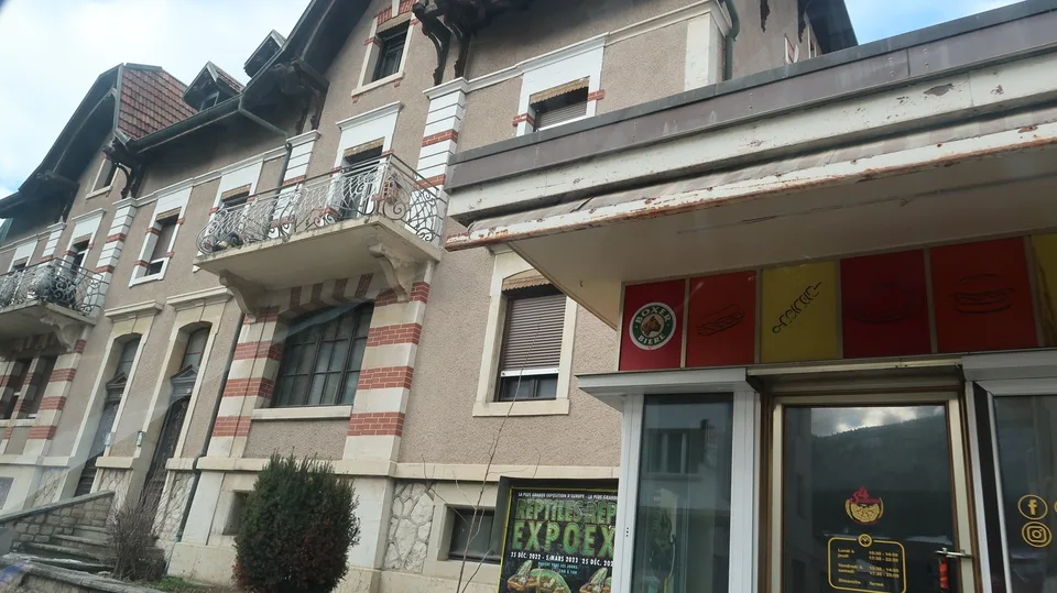 Schönes Gewerbeobjekt/Büro zur Straßenseite – Foto 3 von 3