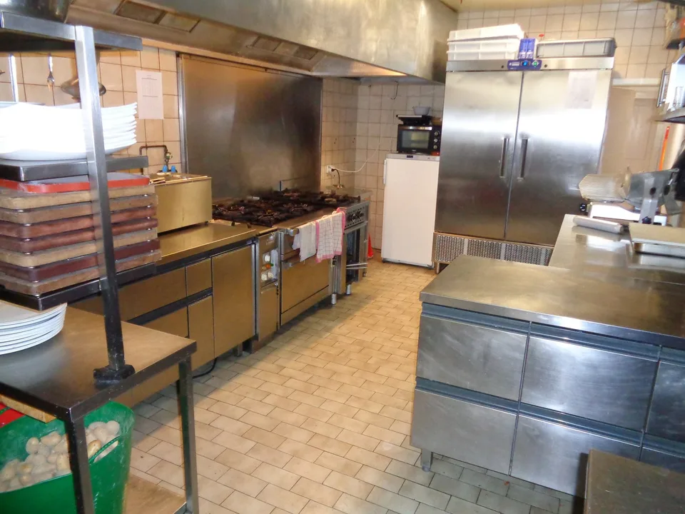 Ristorante molto noto con Pizzeria – foto 7 di 8