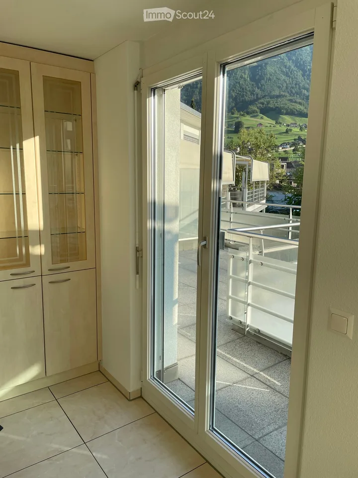 Spacious 5.5-room attic apartment in Stans – Modern, Comfortable, and with Mountain View