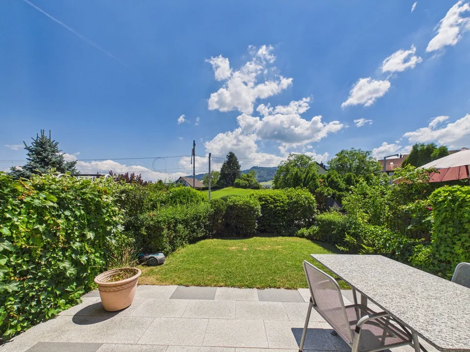 *Reserved* Well-maintained 4.5-room row house in a desirable residential area adjacent to the recreational area – photo 6 of 9