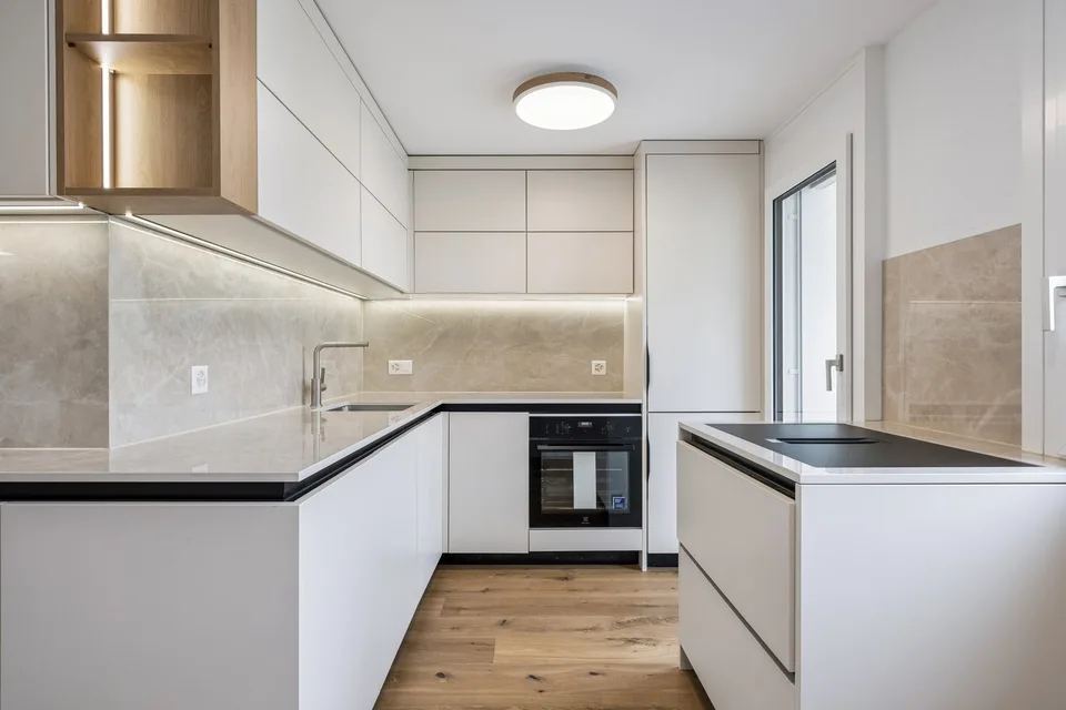 Exclusive 3.5-room apartment as a second home with a dreamy panoramic view of Lake Walensee – photo 16 of 28