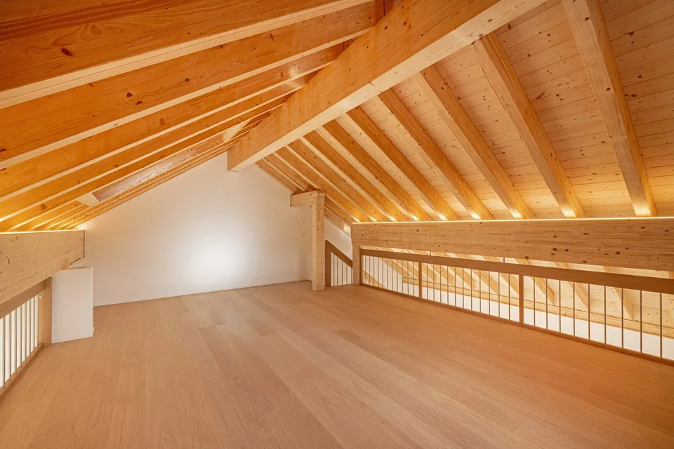 Grosszügige 5.5-Zimmer-Attikawohnung mit einzigartigem Maisonette-Charme – Foto 12 von 12
