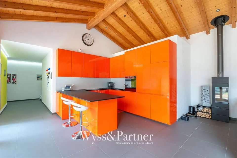 Iragna - Maison unifamiliale de 4,5 pièces avec grand jardin et dépendance – photo 5 sur 13
