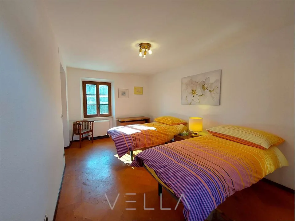 À louer à Montagnola, appartement mansardé meublé avec vue sur le lac