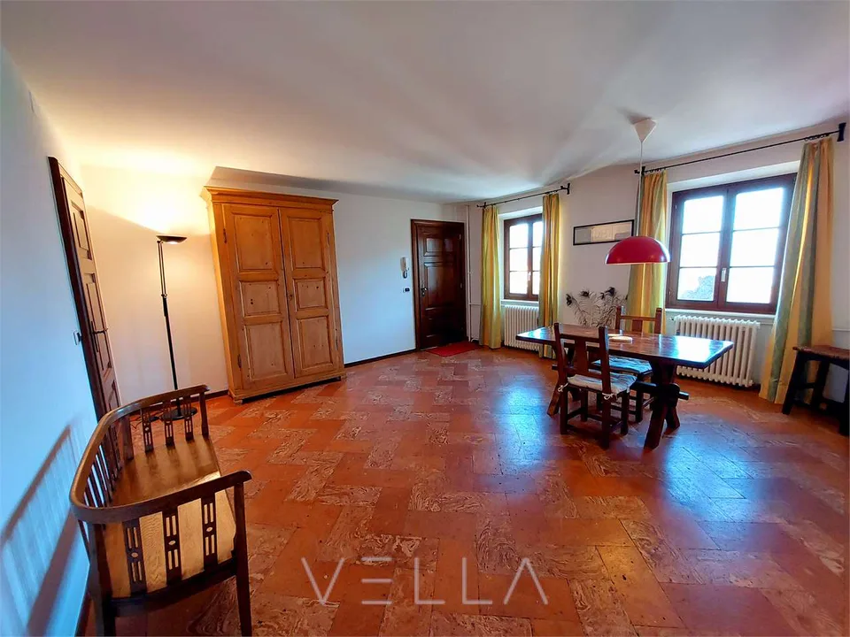 À louer à Montagnola, appartement mansardé meublé avec vue sur le lac