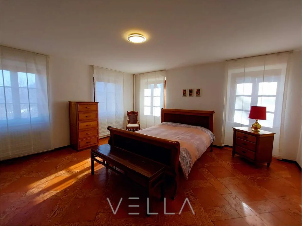À louer à Montagnola, appartement mansardé meublé avec vue sur le lac