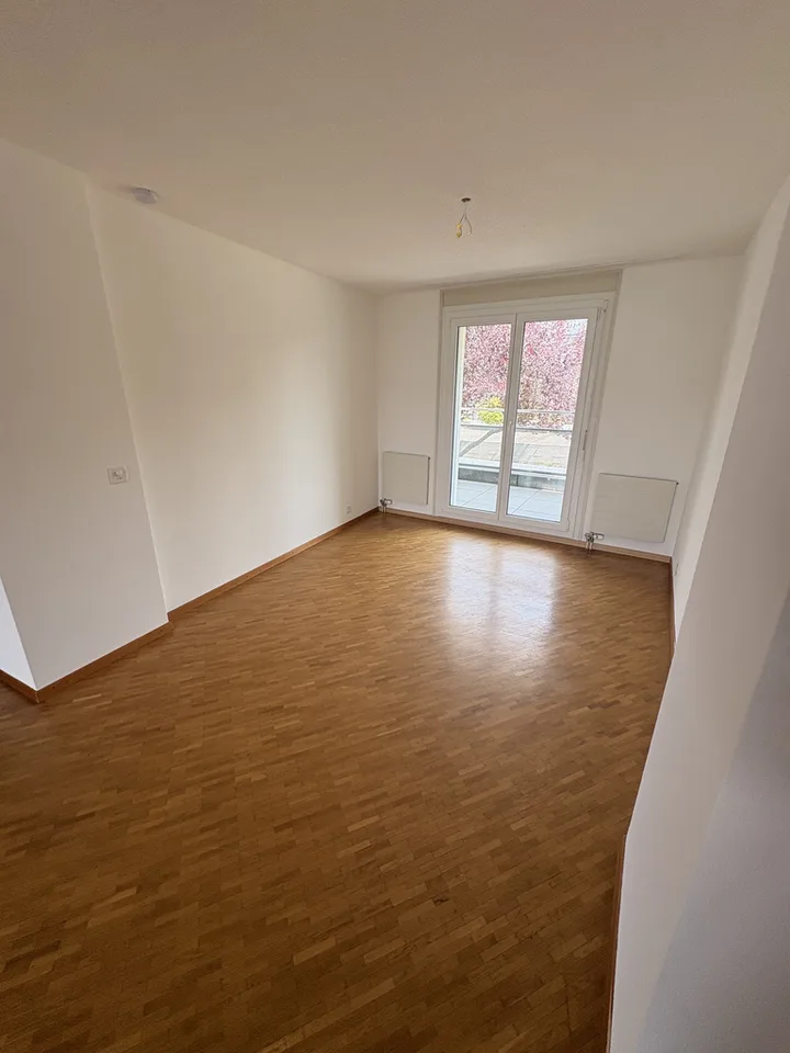 Schönes Apartment in der Nähe von Geschäften und Schulen – Foto 6 von 8