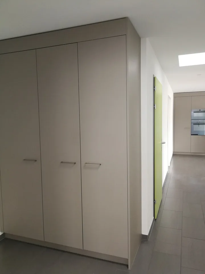 Nachmieter gesucht: Helle 5.5-Zimmer-Wohnung mit Balkon und Weitsicht in Lupfig