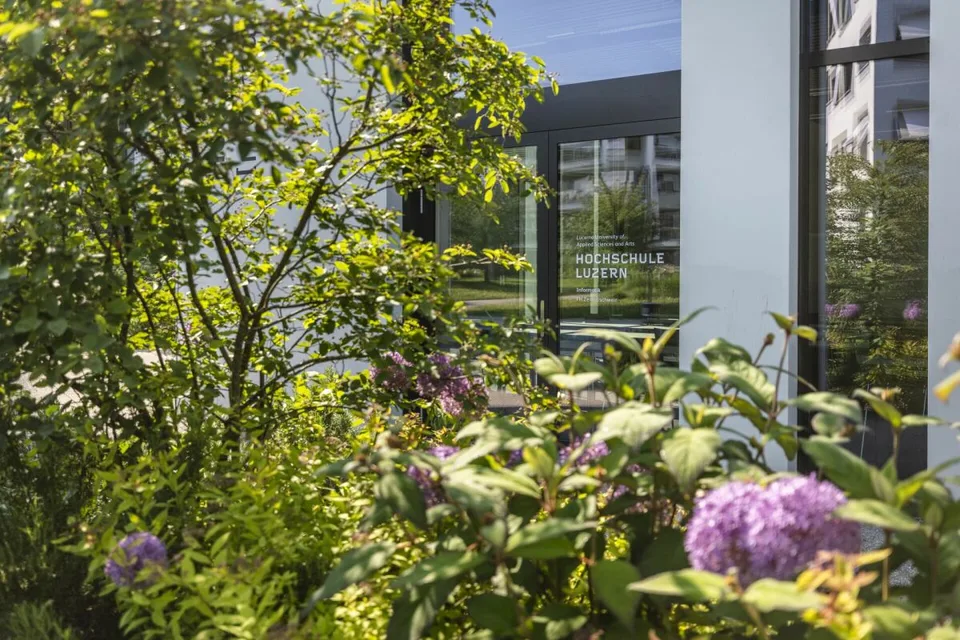 Flexible Büro- und Gewerbeflächen mit Vormieterausbau in Rotkreuz – Foto 10 von 12