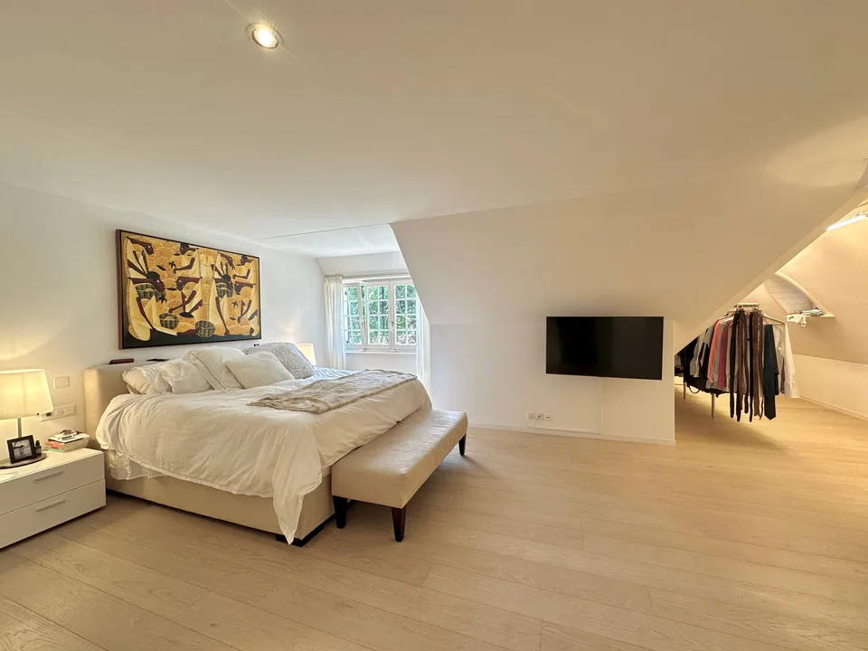 Repräsentative 9. Zi Landhausvilla in Binningen auf dem Bruderholz – Foto 9 von 15