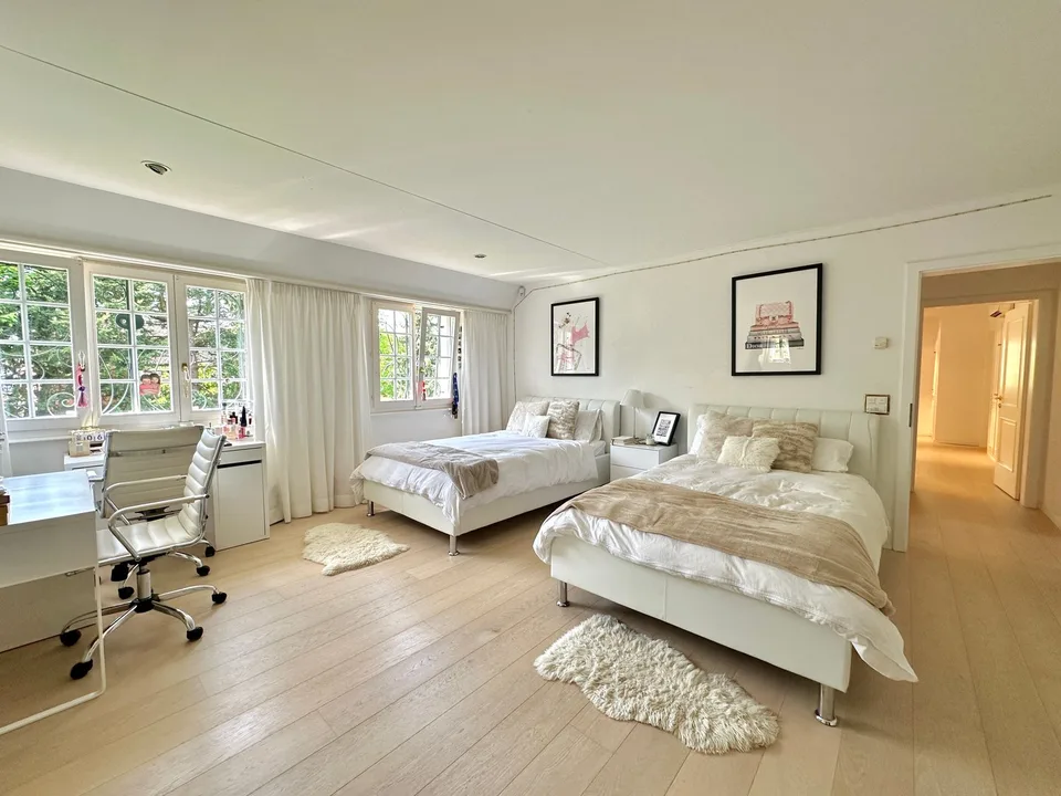Repräsentative 9. Zi Landhausvilla in Binningen auf dem Bruderholz – Foto 8 von 15