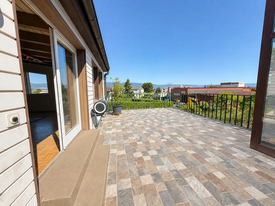 Commercial space with terrace in immediate proximity to the highway – photo 8 of 10