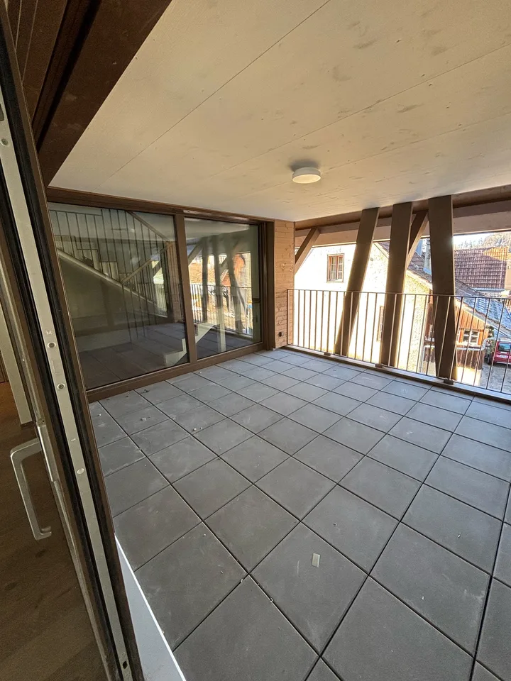 Modern new building 4.5-room maisonette apartment in a natural location