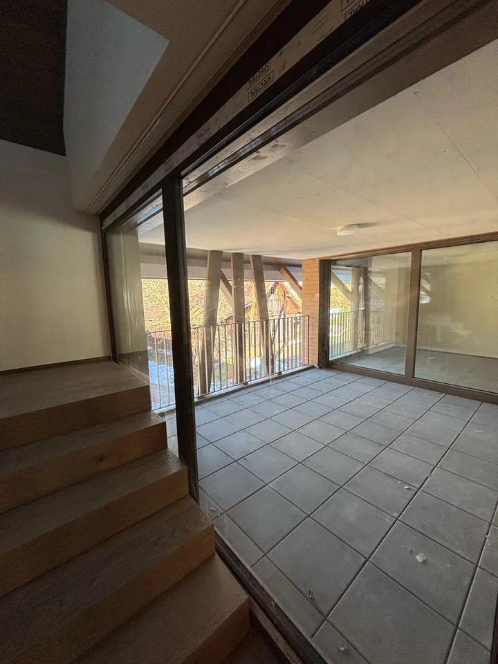 Modern new building 4.5-room maisonette apartment in a natural location