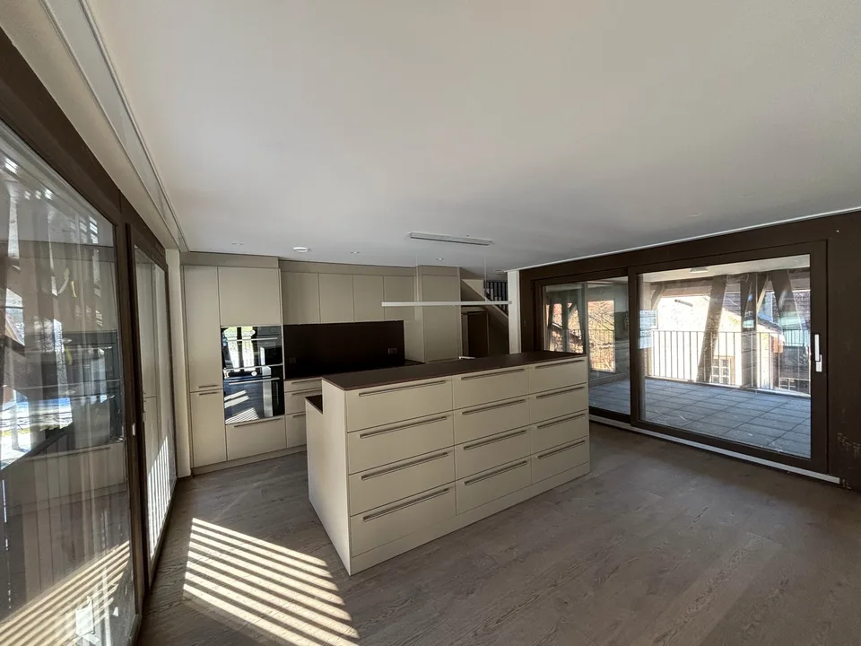 Modern new building 4.5-room maisonette apartment in a natural location