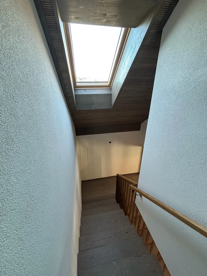Modern new building 4.5-room maisonette apartment in a natural location