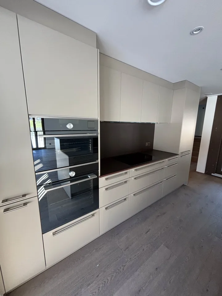 Modern new building 4.5-room maisonette apartment in a natural location
