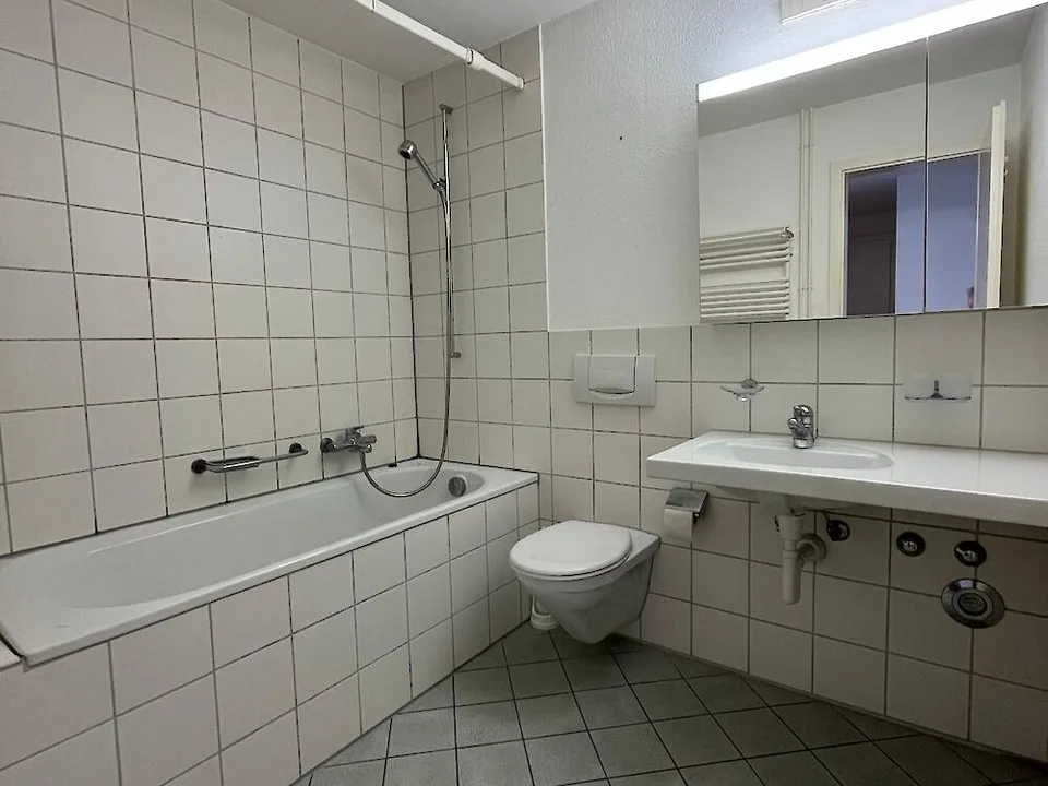 Charmante 3.5-Zimmer-Wohnung im Herzen von Stettlen