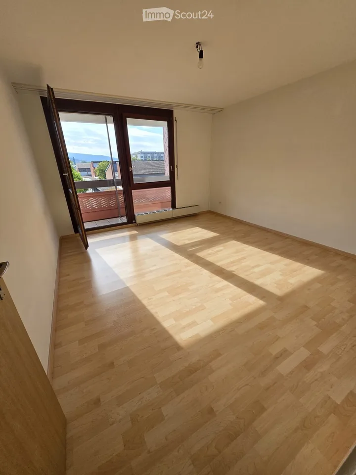 Charming 3.5-room attic apartment in Untersiggenthal - available immediately!