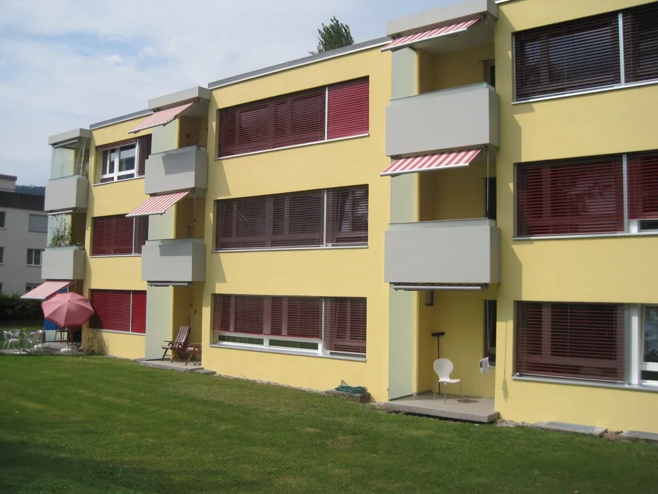 Modern, bright 3-room apartment in Münsingen