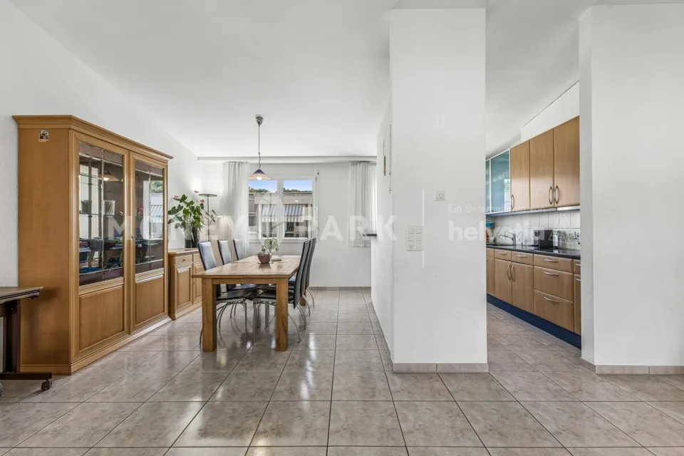 4.5 Zimmer Maisonette in Gränichen – Foto 2 von 12