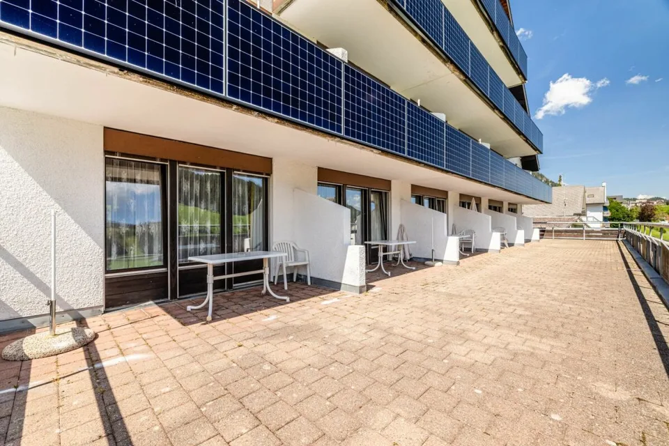 GRANDE POTENZIALE IN UNA POSIZIONE PRIVILEGIATA: HOTEL TOGGENBURG CON VISTA DA SOGNO E STRUTTURA IDEALE – foto 13 di 17