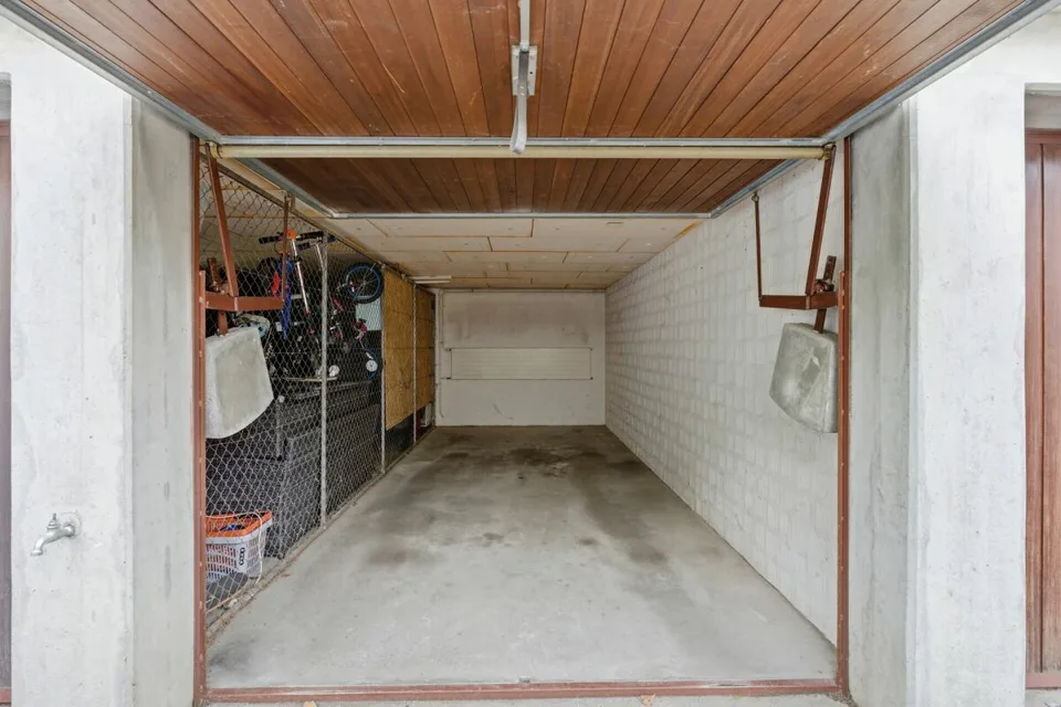 Appartamento mansardato di 2,5 locali luminoso con garage e balcone – foto 10 di 11