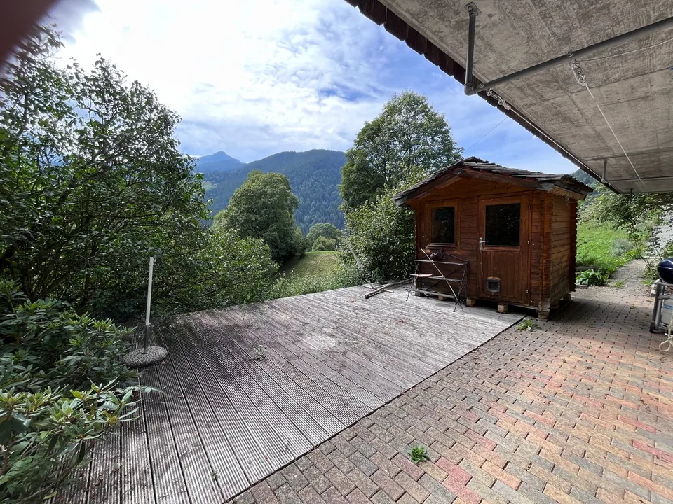 Casa di due famiglie situata in modo idilliaco a Grindelwald – foto 11 di 17