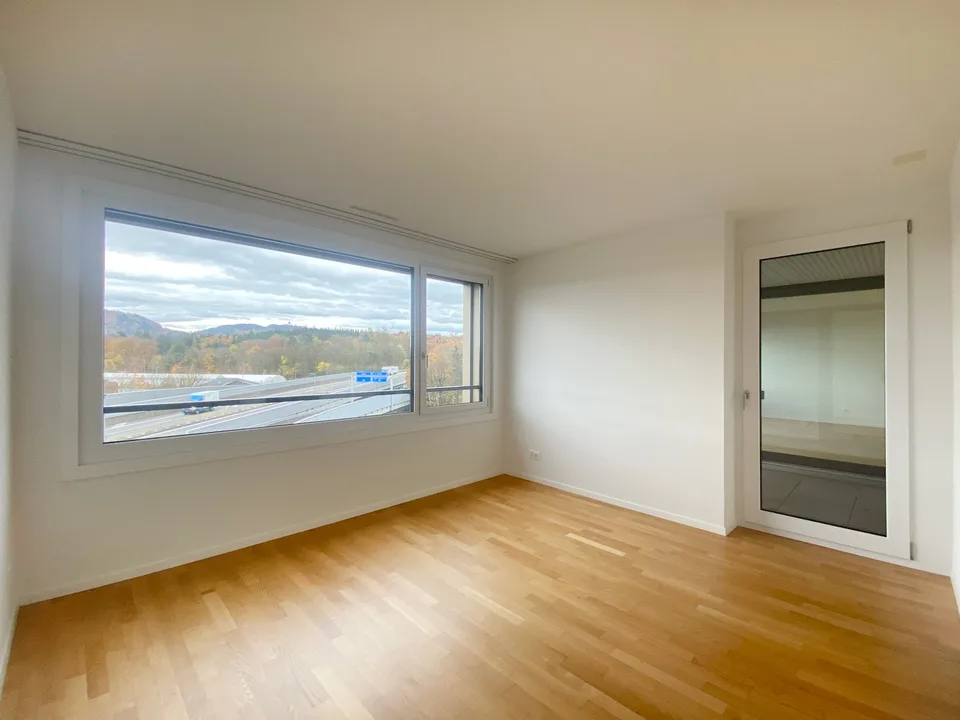 Generous and urban 2.5 room apartment – photo 5 of 8