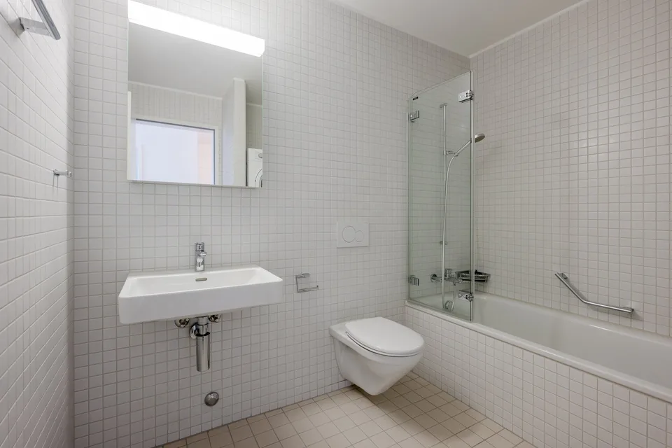 Generous and urban 2.5 room apartment – photo 3 of 8