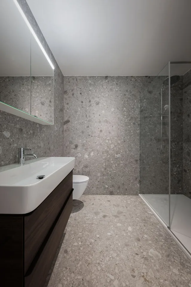 Appartement maisonnette exclusif de 4,5 pièces avec solution intra-muros privée