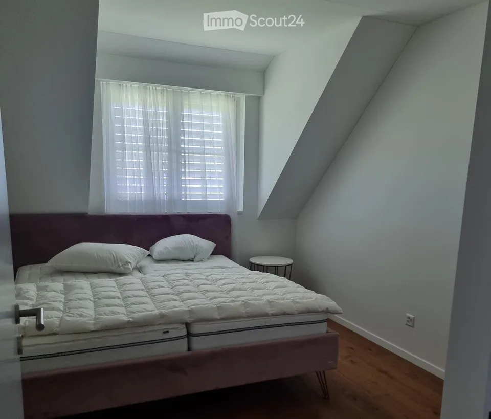 Appartement de luxe 2.5 pièces en mansarde à Obfelden – Nouveau bâtiment avec une vue magnifique – photo 8 sur 8