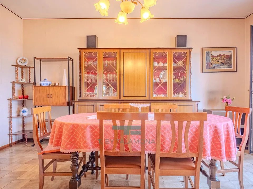 Panoramawohnung in einem Vierfamilienhaus ? Porto Valtravaglia, Ortsteil Musadino – Foto 4 von 13