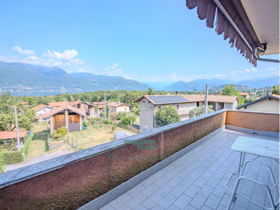Panoramawohnung in einem Vierfamilienhaus ? Porto Valtravaglia, Ortsteil Musadino – Foto 8 von 13