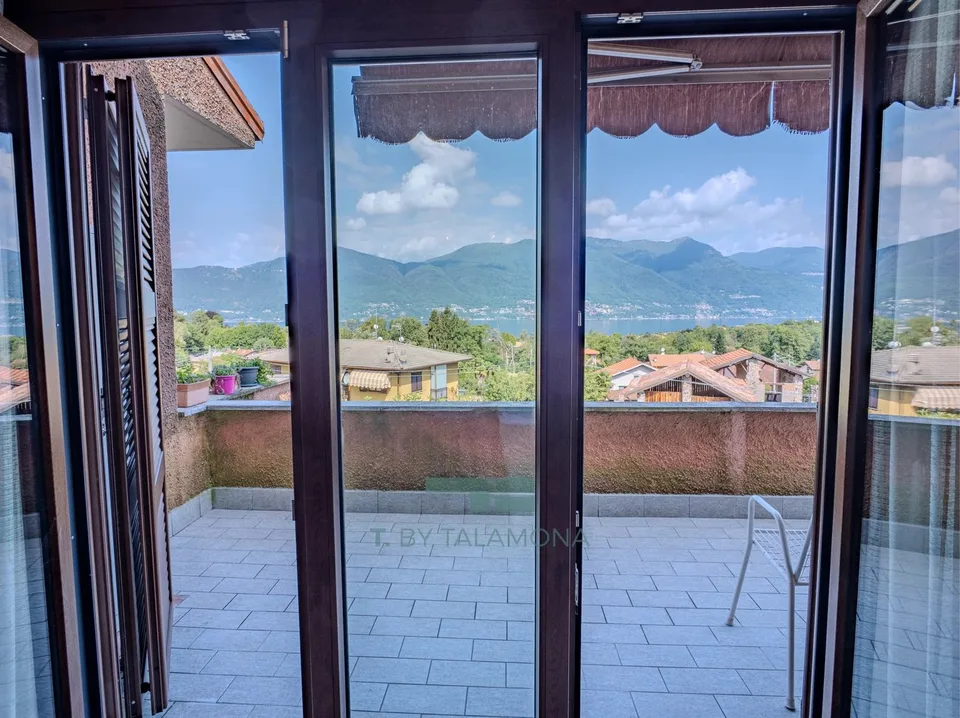 Panoramawohnung in einem Vierfamilienhaus ? Porto Valtravaglia, Ortsteil Musadino – Foto 6 von 13