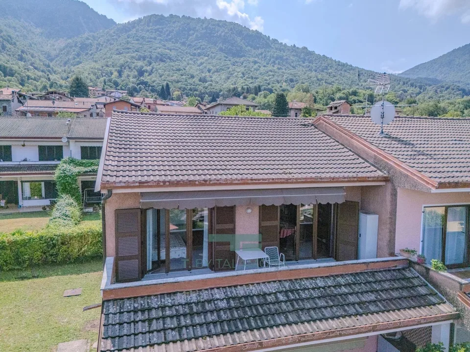 Panoramawohnung in einem Vierfamilienhaus ? Porto Valtravaglia, Ortsteil Musadino – Foto 2 von 13