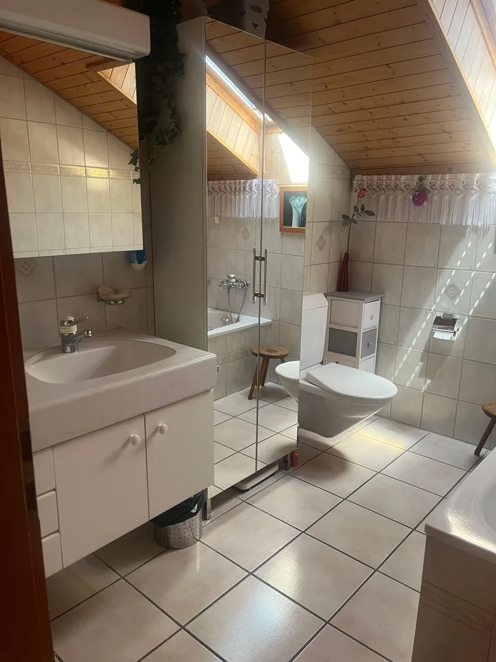 NEUER PREIS! Bezahlbares, grosses 7,5-Zi.DEFH mit Einlegerwohnung für 2-Generationen -ja gärn! – Foto 17 von 27
