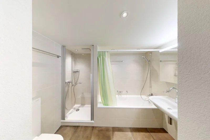 02526 - 5-Room Apartment - Place du Temple 13 - Cortaillod