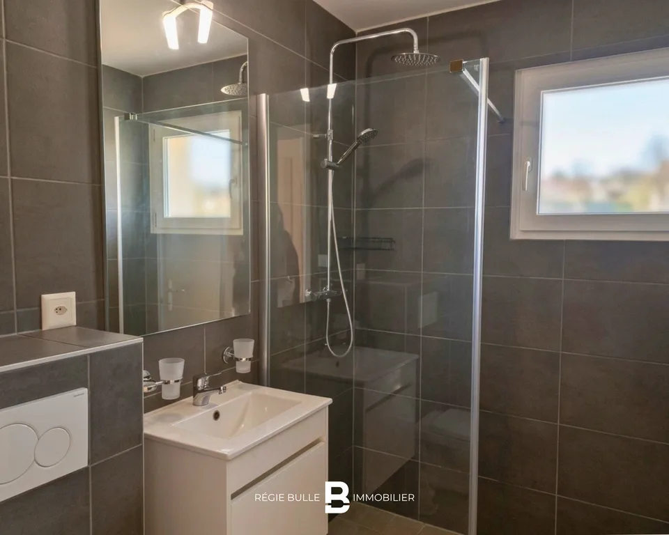 Pringy - Très bel appartement de 3.5 pièces à louer