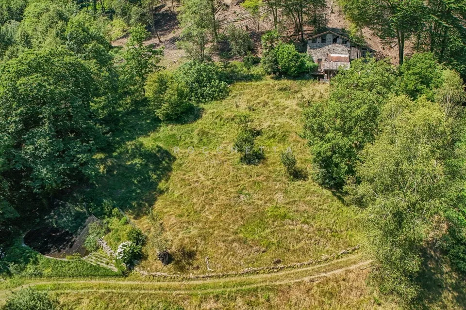 Paradiso naturale con incantevole vista, terreni agricoli e boschivi – foto 13 di 13