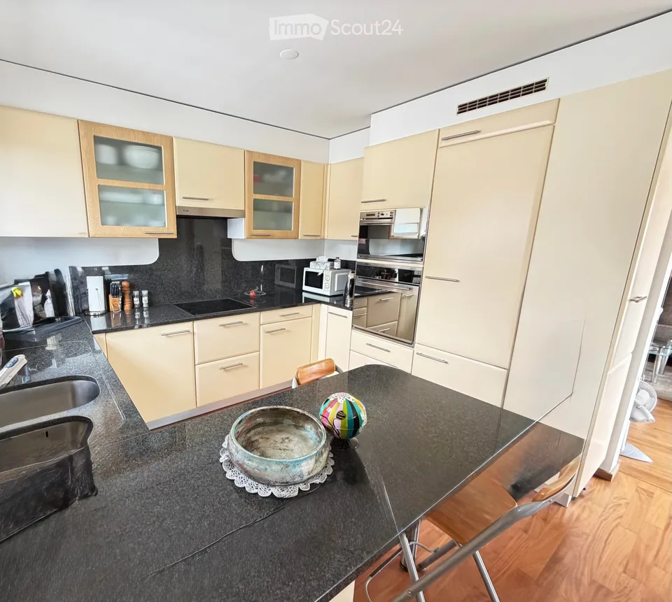 APPARTAMENTO DI 6 ½ LOCALI DUPLEX/MAISONETTE - 6 ½ ZIMMER–DUPLEX-/MAISONETTE-WOHNUNG