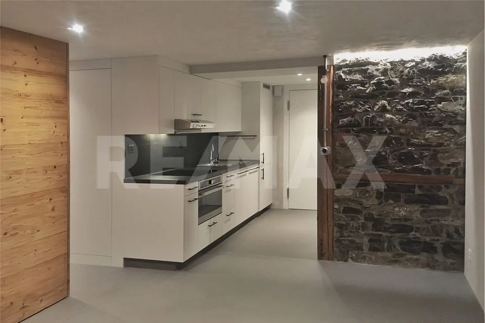 Dreifamilienhaus mit Charme - wohnen, vermieten und investieren – Foto 2 von 13