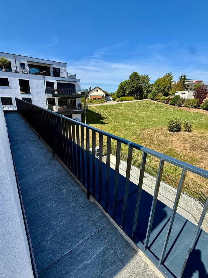 Magnifique appartement en attique de 4.5 pièces à Attalens – Vue panoramique et cadre calme – photo 8 sur 10