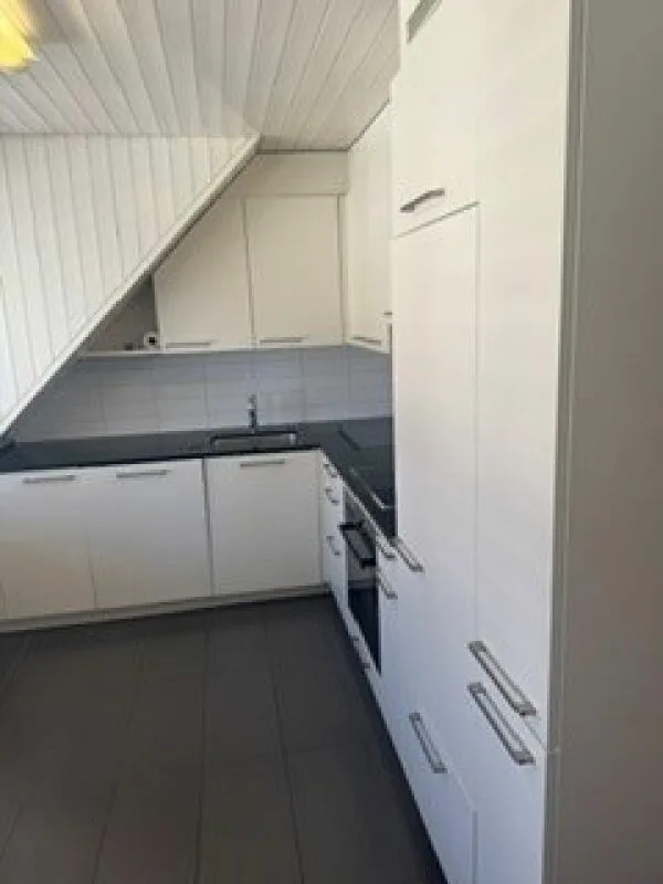 Appartement mansardé de 3,5 pièces confortable