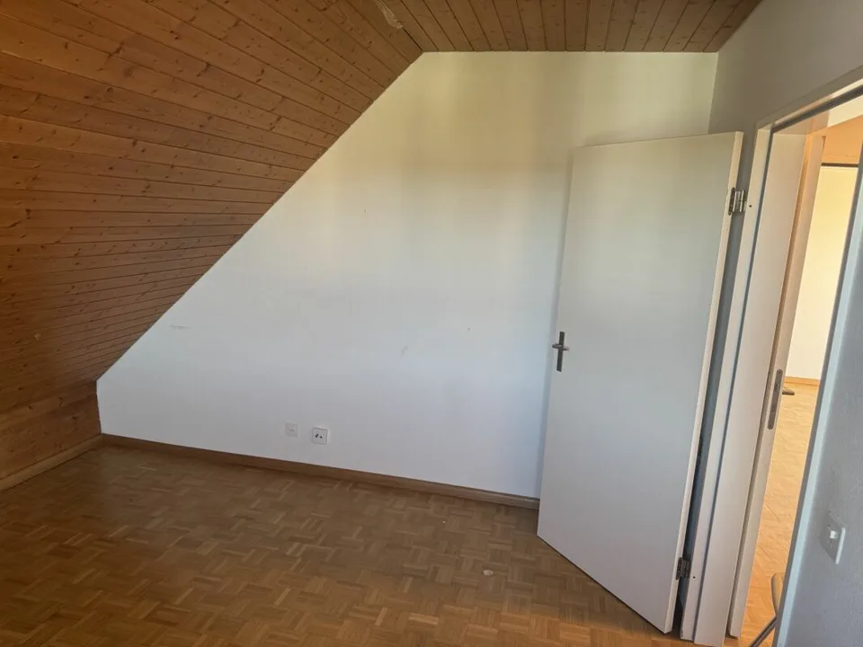 Appartement mansardé de 3,5 pièces confortable