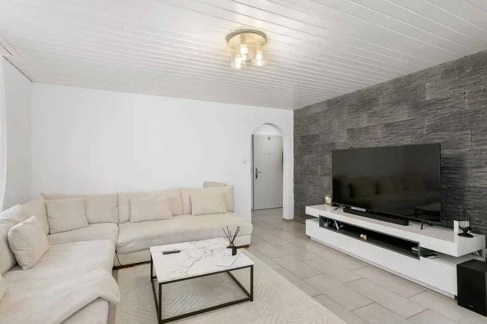 Esclusiva casa multifamiliare con 3 appartamenti in una posizione tranquilla a Bischofszell – foto 10 di 19