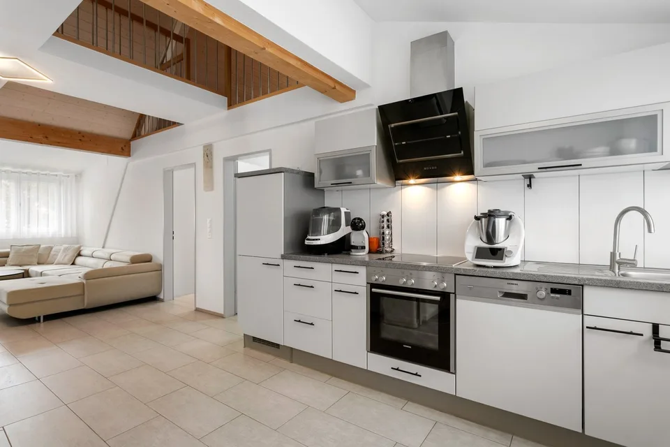 Esclusiva casa multifamiliare con 3 appartamenti in una posizione tranquilla a Bischofszell – foto 14 di 19