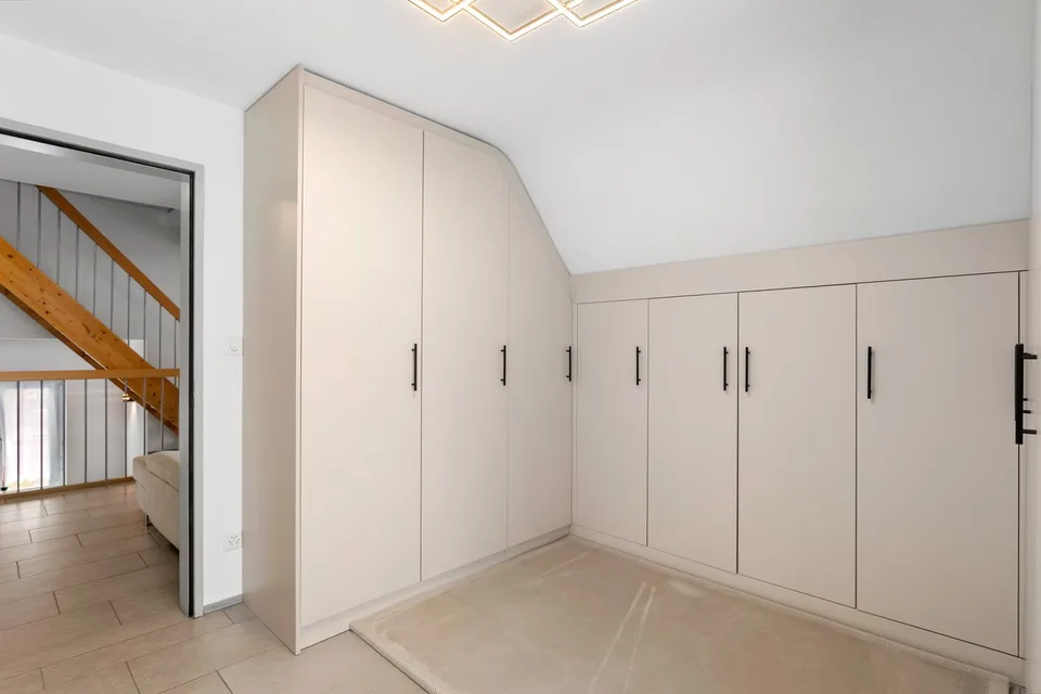 Esclusiva casa multifamiliare con 3 appartamenti in una posizione tranquilla a Bischofszell – foto 15 di 19